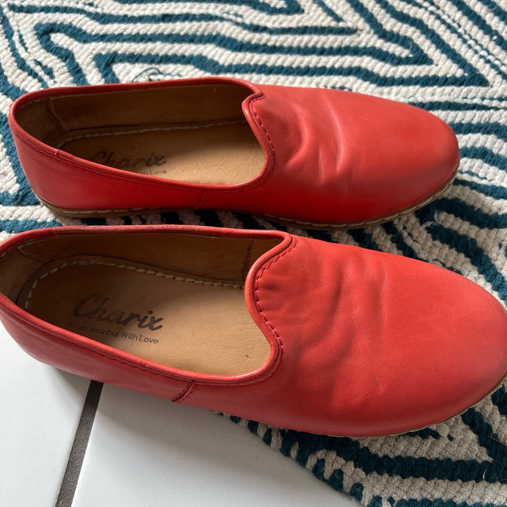 Charix Women's Red Slip On 7.5